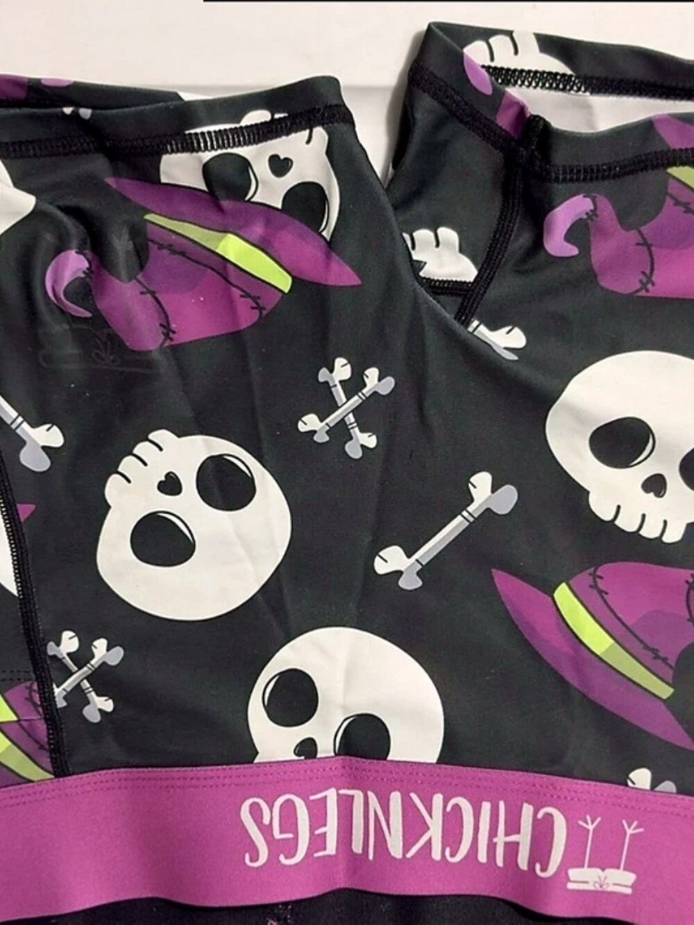 13 pairs of size small CHicknlegs shorts - Picture 6 of 14